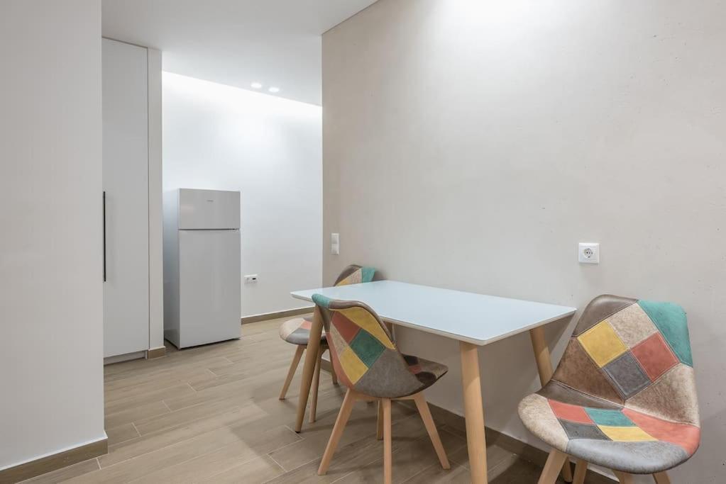 Elegant Apartment In Афины Экстерьер фото